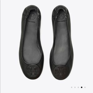 TORY BURCH MINNIE TRAVEL BALLET FLAT, BLACK LEATHER
